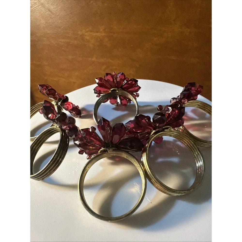 HANDMADE Reddish, Purple Jeweled & BEADED NAPKIN RINGS  SET of 6 gorgeous
